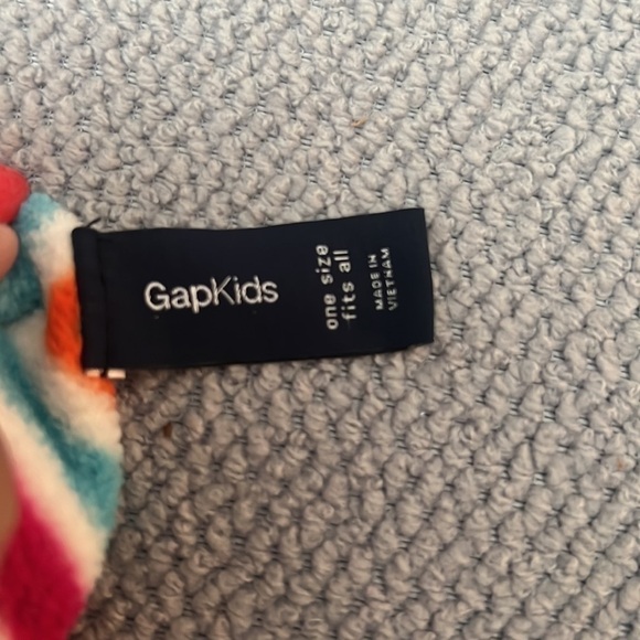 𝅺GAP kids multi colored scarf - Picture 3 of 3